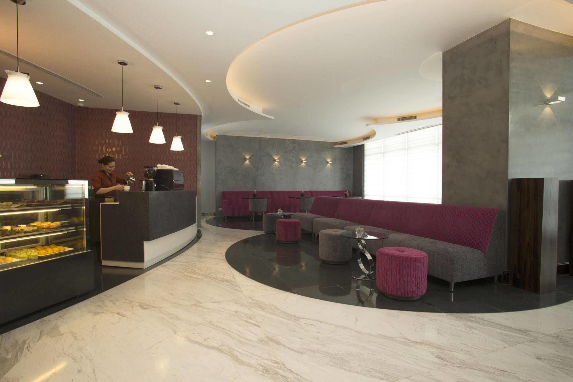 Wynwood Hotel Pasig City Exterior foto